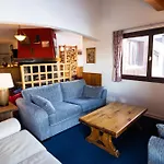 L'aigle Hotel 2*