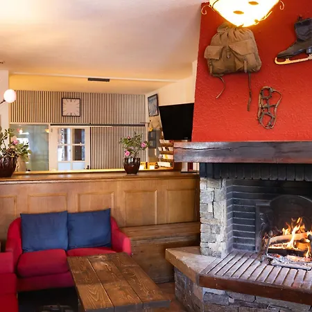 Hotel L'aigle 2*