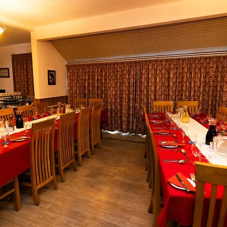 L'aigle Hotel 2*